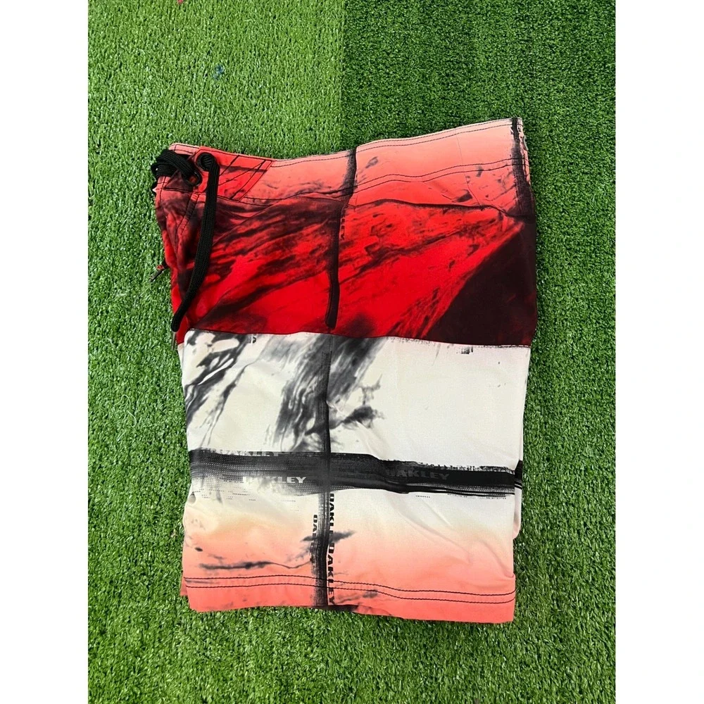 Oakley Mens‎ Size 30 Board Shorts Red Black White Abstract Graphic Swim Trunks
